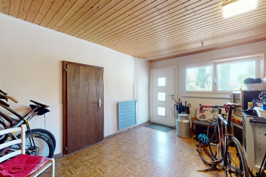 bureau avec lumière naturelle, natural light, inside property, cloison sèche, et drywall