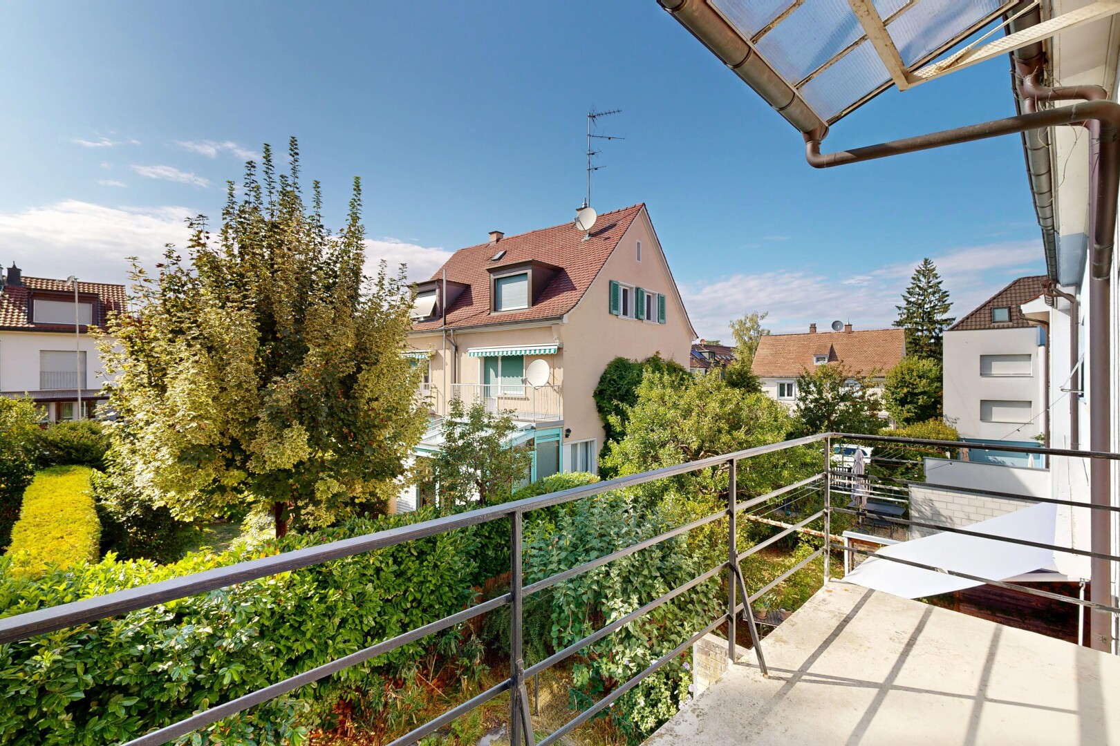 balkon mit balkon, view focus, from property, und day time