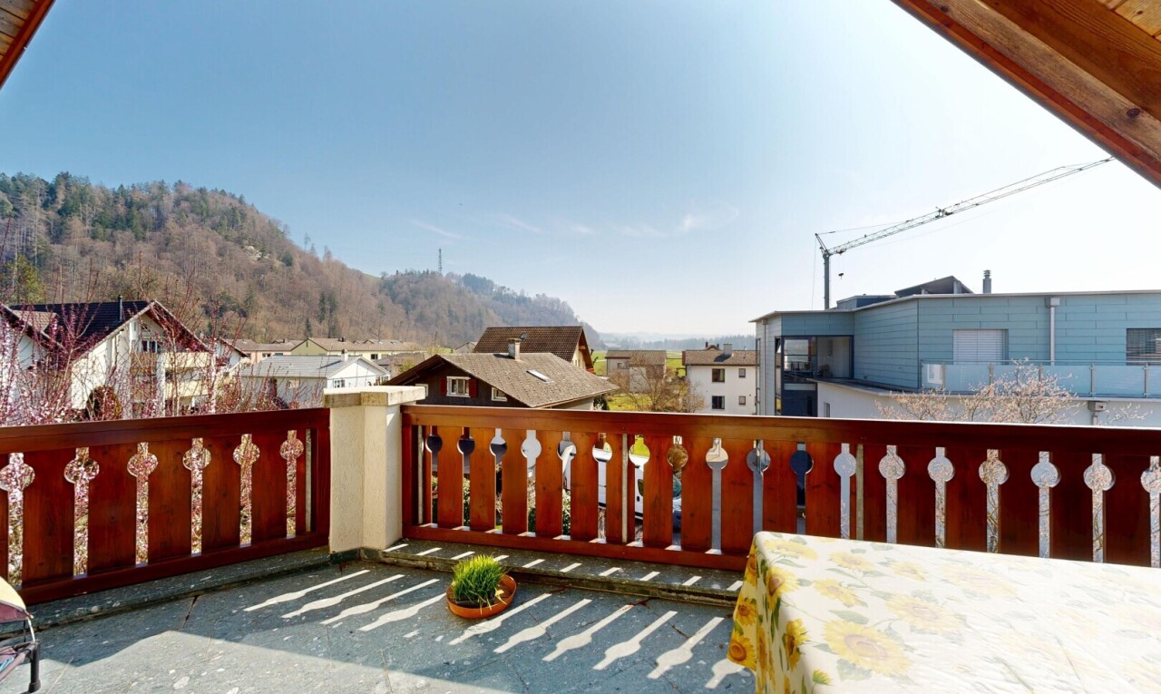 terrasse avec from property, day time, vue sur la montagne, mountain view, et vue résidentielle