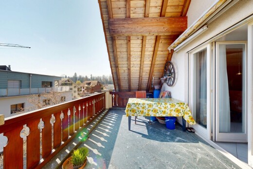 balcon avec from property, balcon, et day time