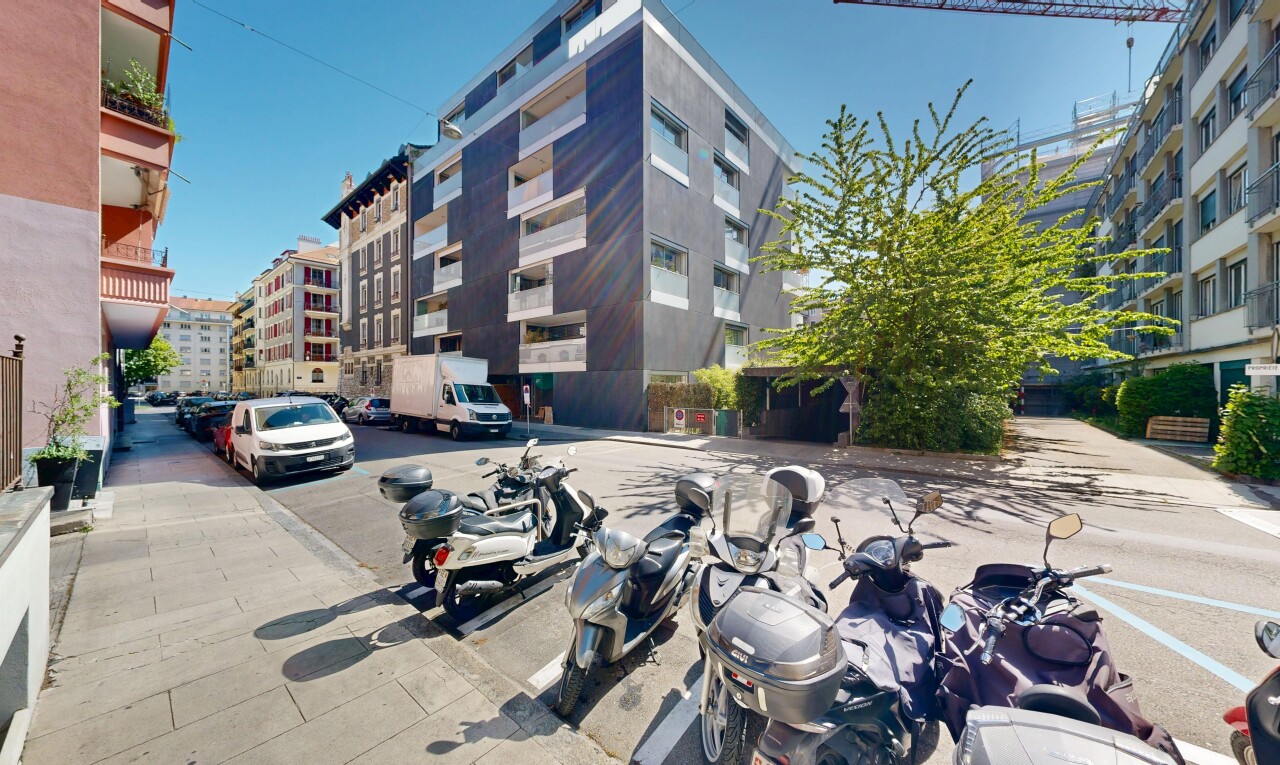 extérieur du bâtiment avec vue sur le complexe d'appartements, apartment complex view, et day time