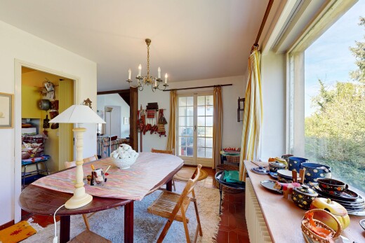 salle à manger avec drywall, cloison sèche, et inside property