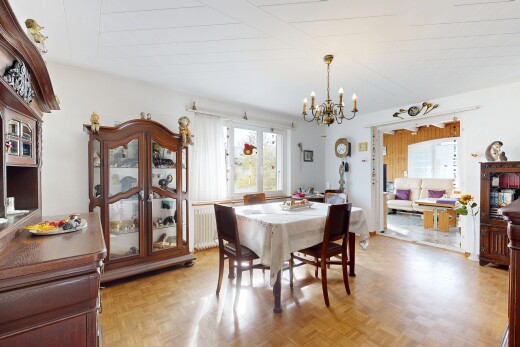 esszimmer mit parquet floor, inside property, natural light, natürliches licht, und drywall