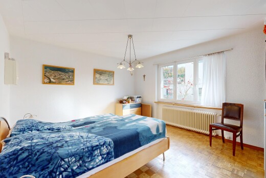 zimmer / schlafzimmer mit kühler, natural light, natürliches licht, inside property, und parquet floor