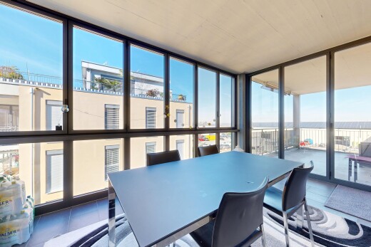 esszimmer mit day time, wintergarten, floor ceiling windows, natural light, und bodendeckenfenster