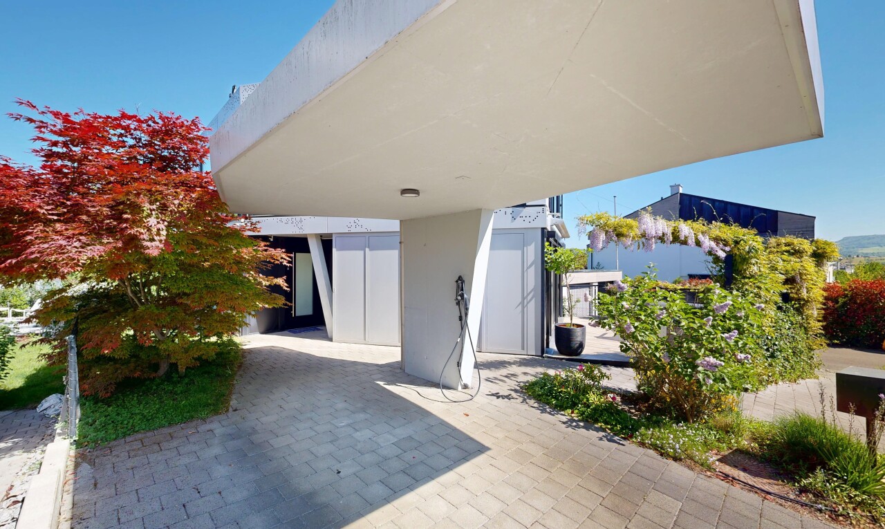 terrasse mit day time und property visible