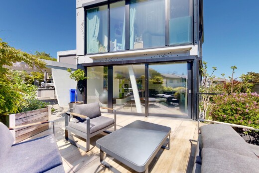 terrasse mit day time, property visible, und wohnraum im freien
