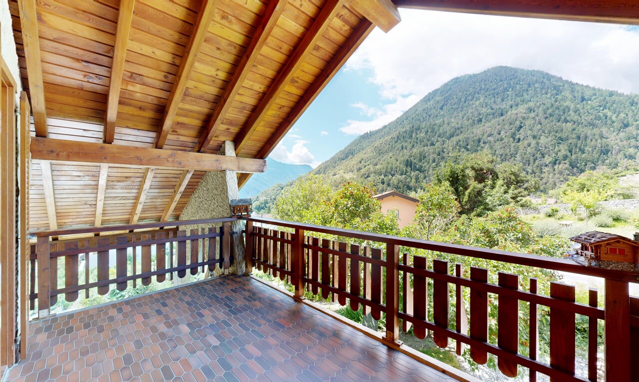 balcon avec vue sur la montagne, mountain view, from property, balcon, et day time