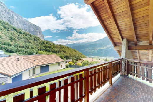 balcon avec mountain view, vue sur la montagne, from property, balcon, et day time