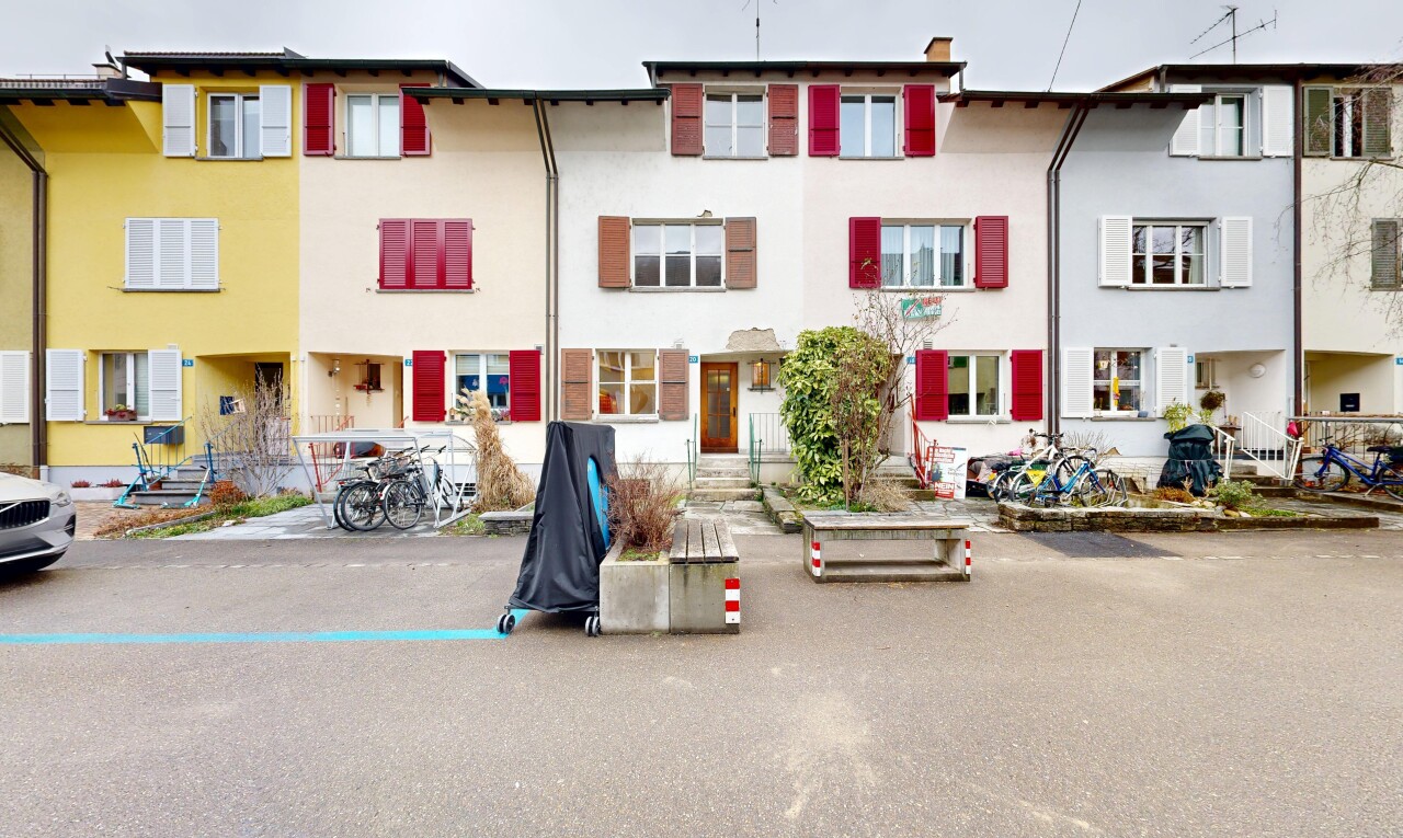 extérieur du bâtiment avec overcast