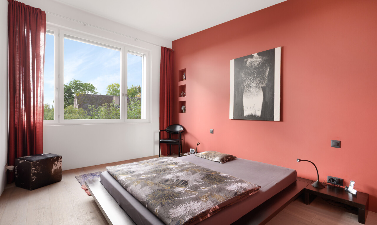 zimmer / schlafzimmer mit day time, natürliches licht, natural light, gipskartonwand, und drywall