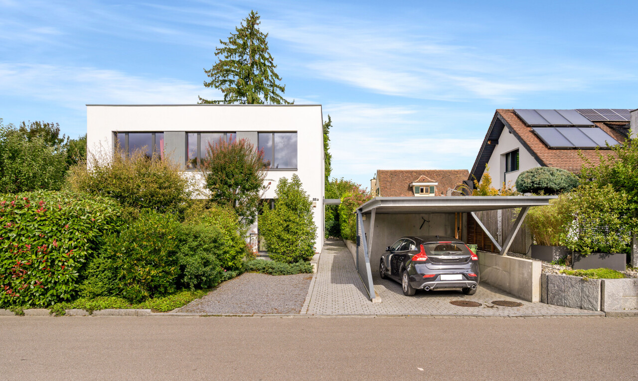 außenansicht mit day time und property visible