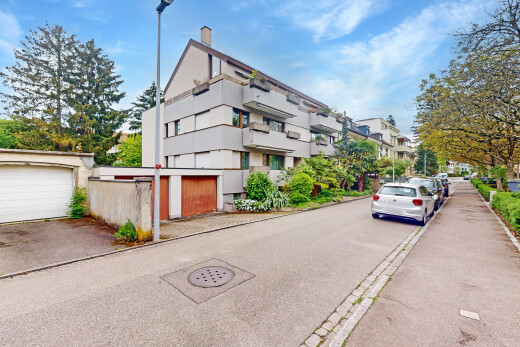 extérieur du bâtiment avec day time, vue résidentielle, et residential view
