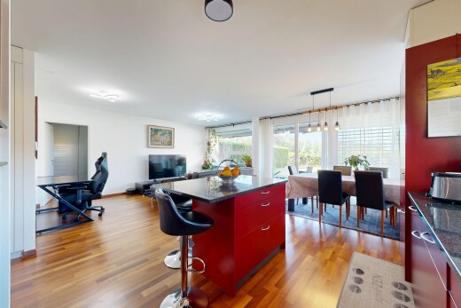 küche mit dark countertops, holzfußboden, wood finish floor, inside property, und gipskartonwand