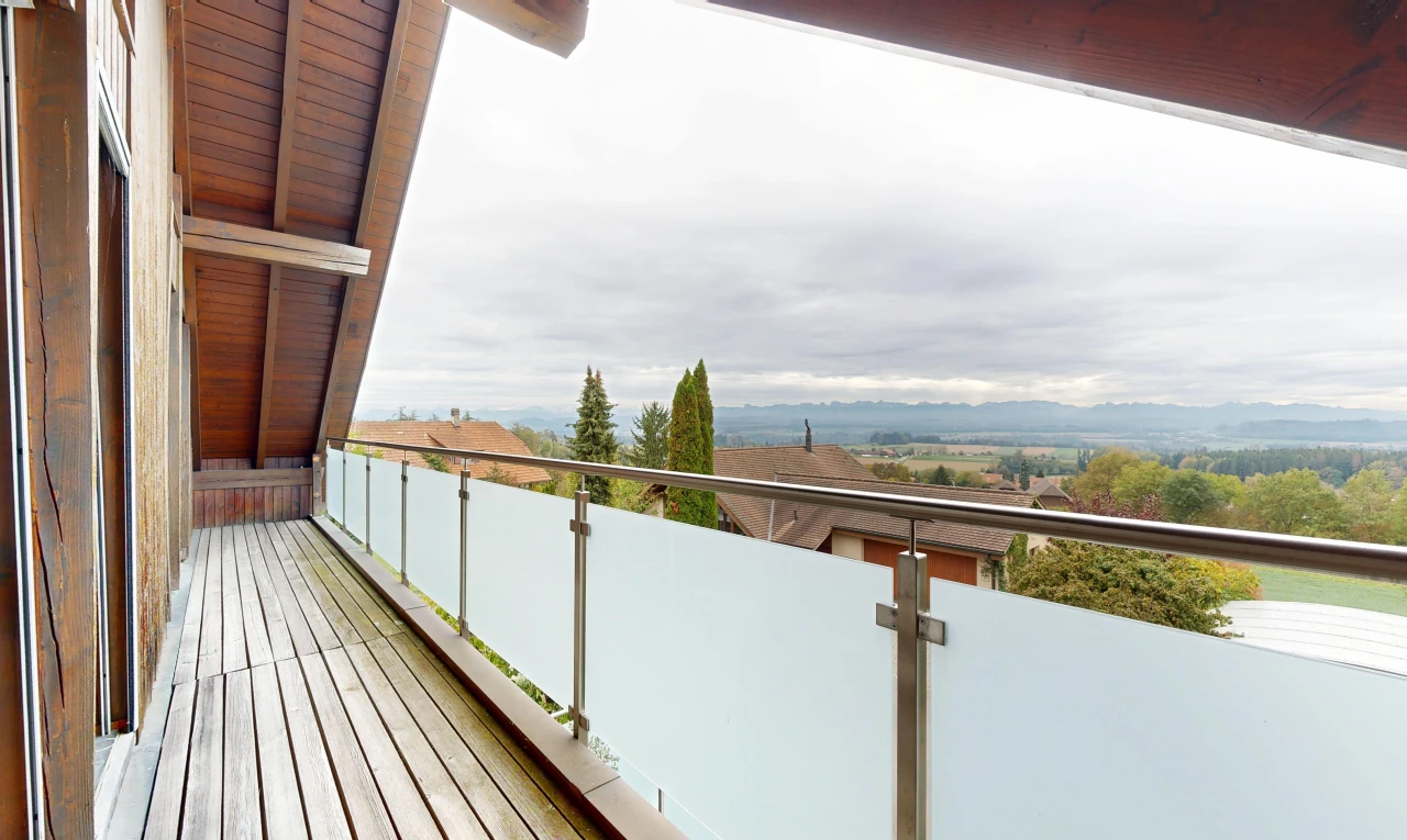 balkon mit overcast und balkon