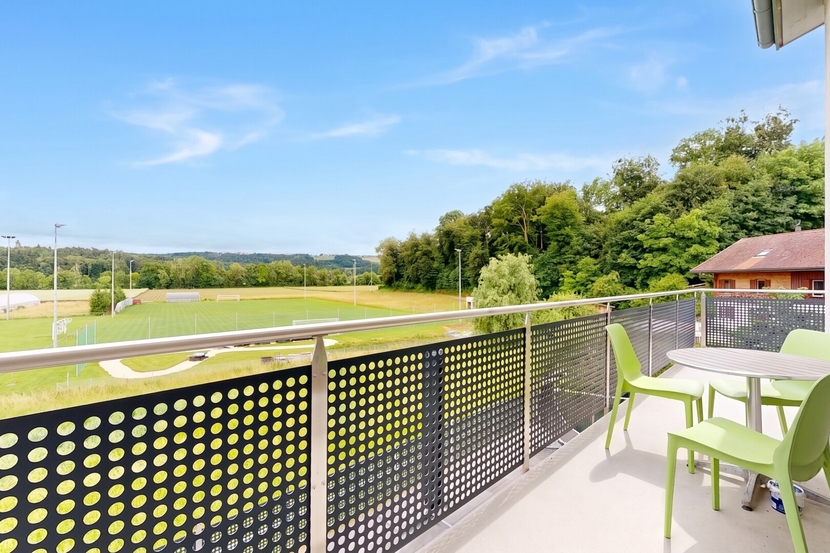 balkon mit from property, balkon, und day time