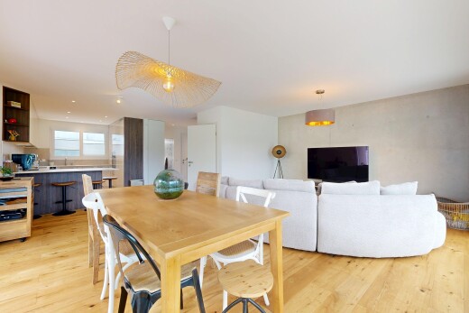 living / dining room featuring light wood-style flooring