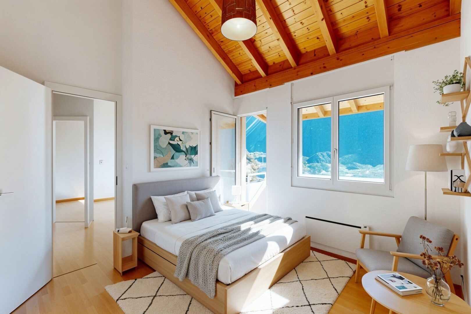 pièce vide avec drywall, cloison sèche, vaulted ceiling, plafond voûté, et wood finish floor