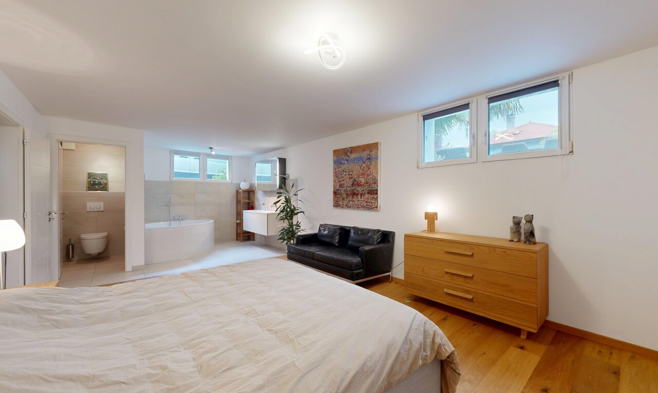 chambre avec sous-sol, natural light, lumière naturelle, drywall, et cloison sèche
