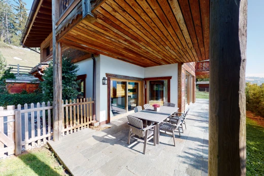 patio / terrasse avec pelouse