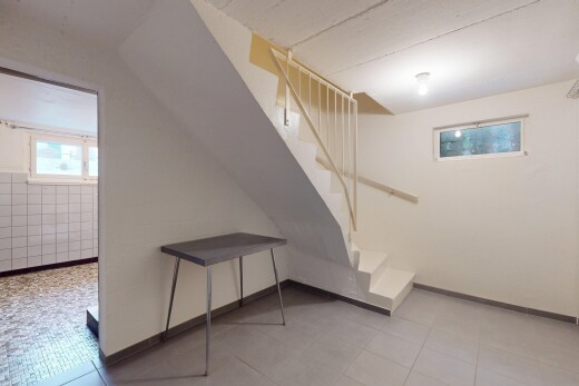 leerer raum mit natürliches licht