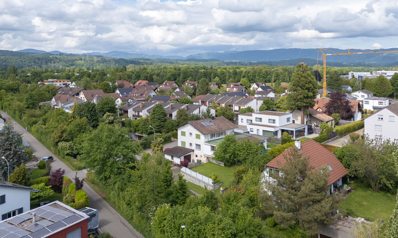 außenansicht mit residential view, wohngebietblick, day time, mountain view, und blick auf die berge