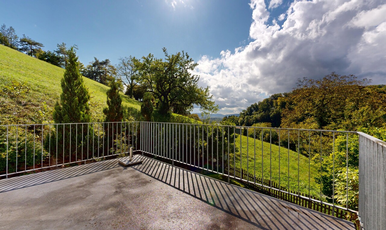 terrasse avec terrasse, day time, pelouse, from property, et forest view
