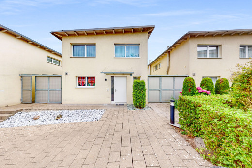 außenansicht mit terrasse