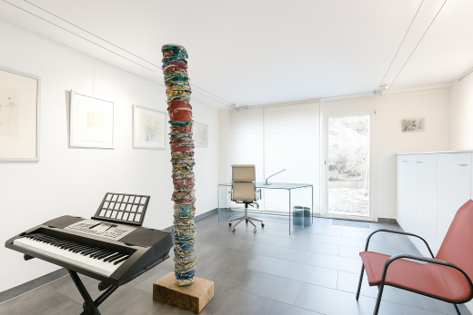 büro mit natürliches licht, natural light, bürobereich, inside property, und gipskartonwand