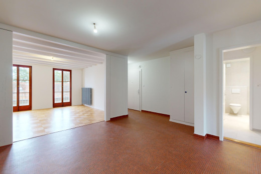 leerer raum mit natürliches licht