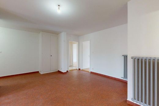 leerer raum mit kühler