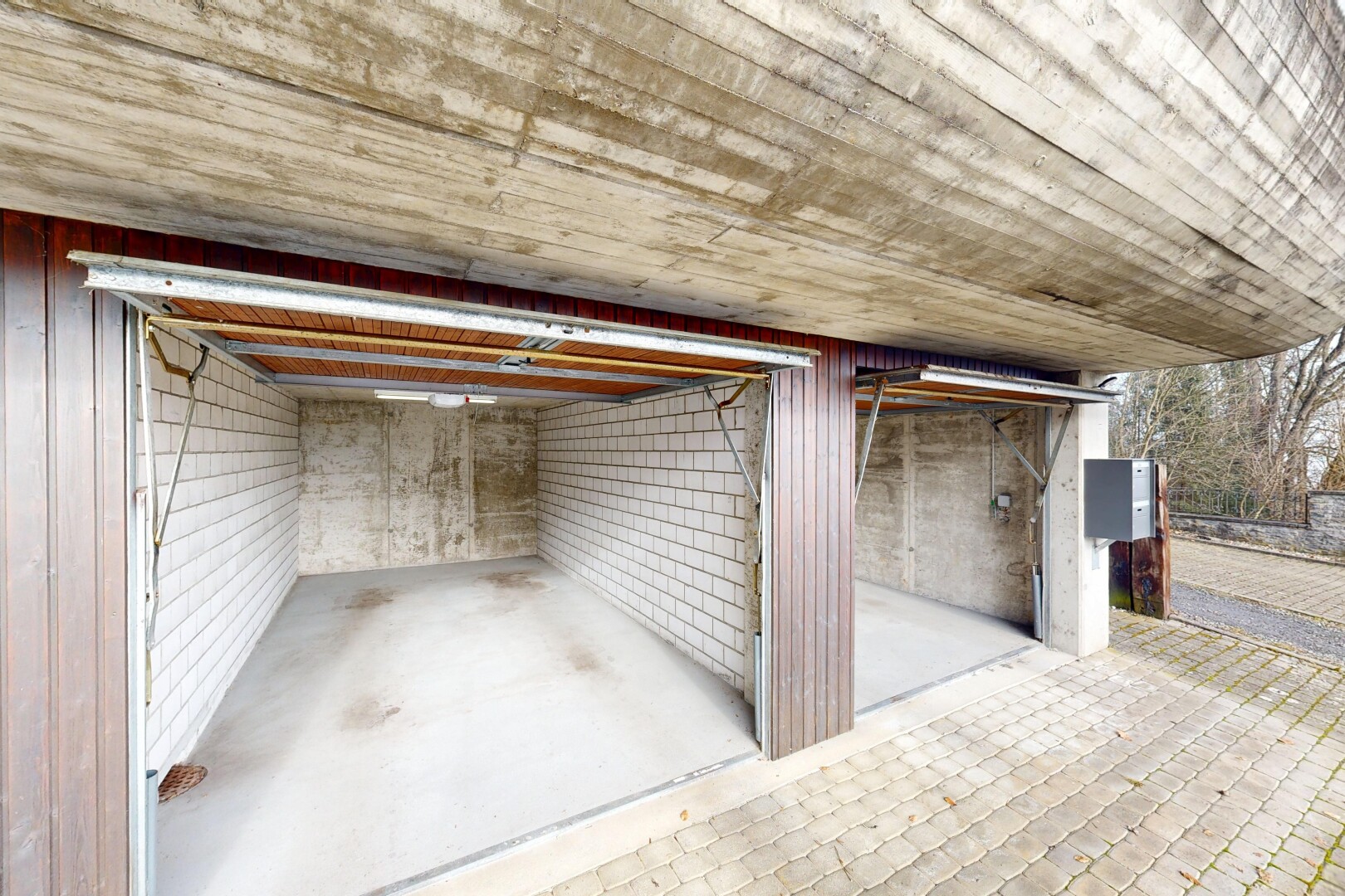 parking avec from property
