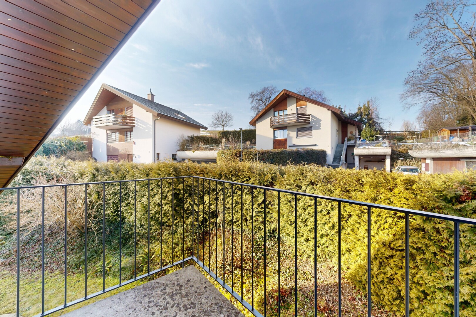 balcon avec from property, balcon, et day time