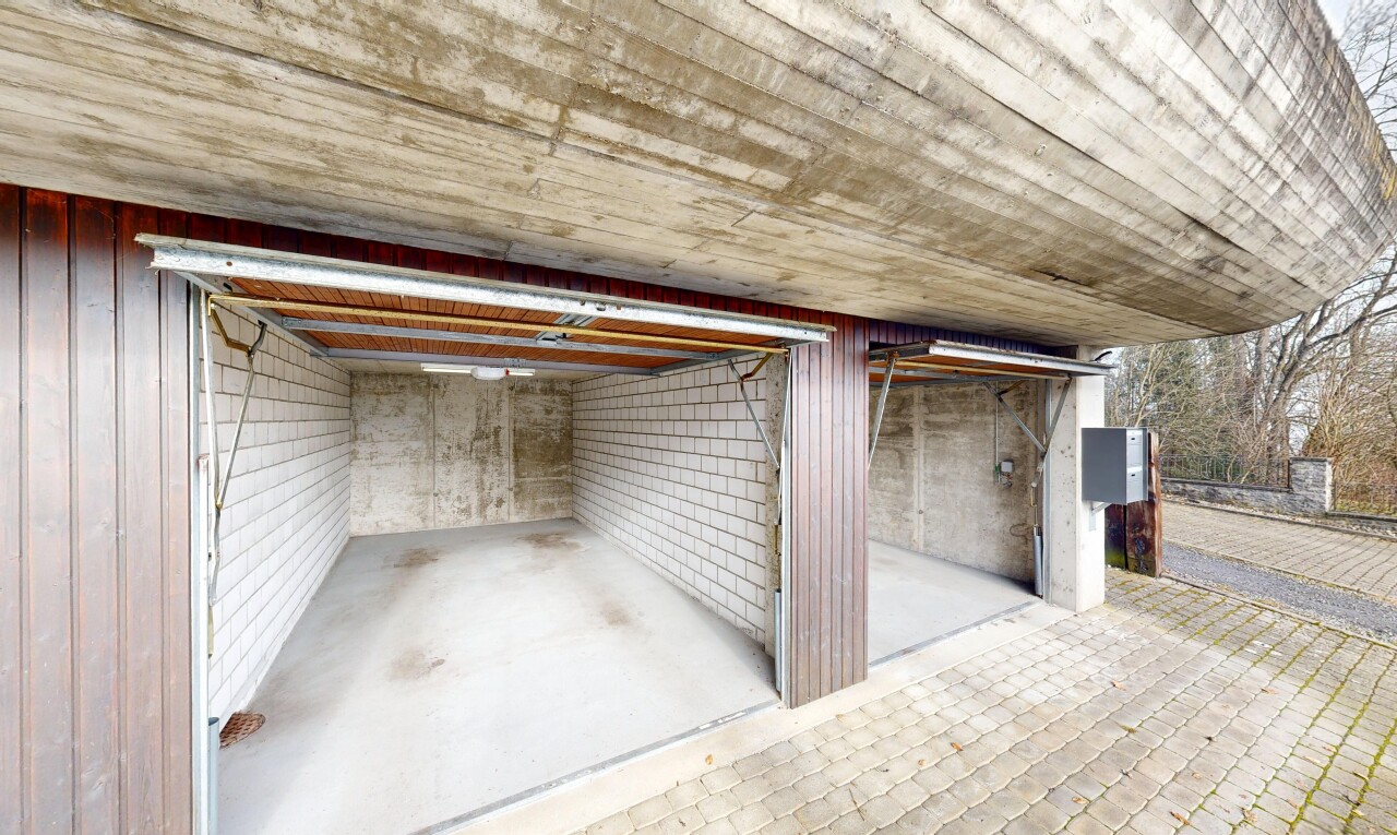 parking avec from property
