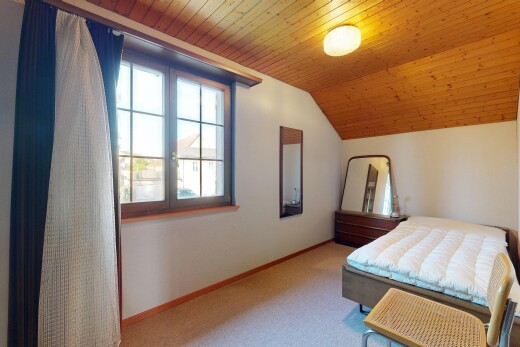 zimmer / schlafzimmer mit natürliches licht, natural light, gipskartonwand, drywall, und inside property