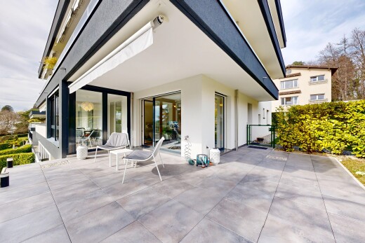 terrace featuring a patio and a gate