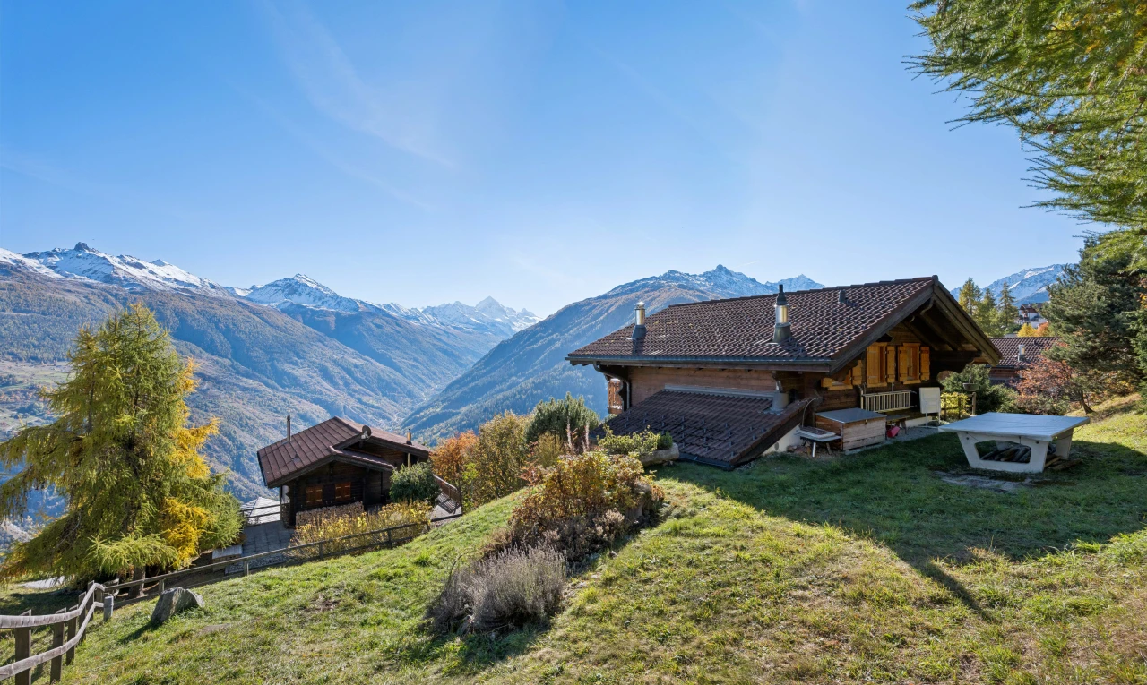 view of mountain background