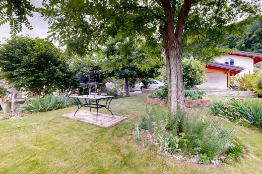 garden with a yard and a patio