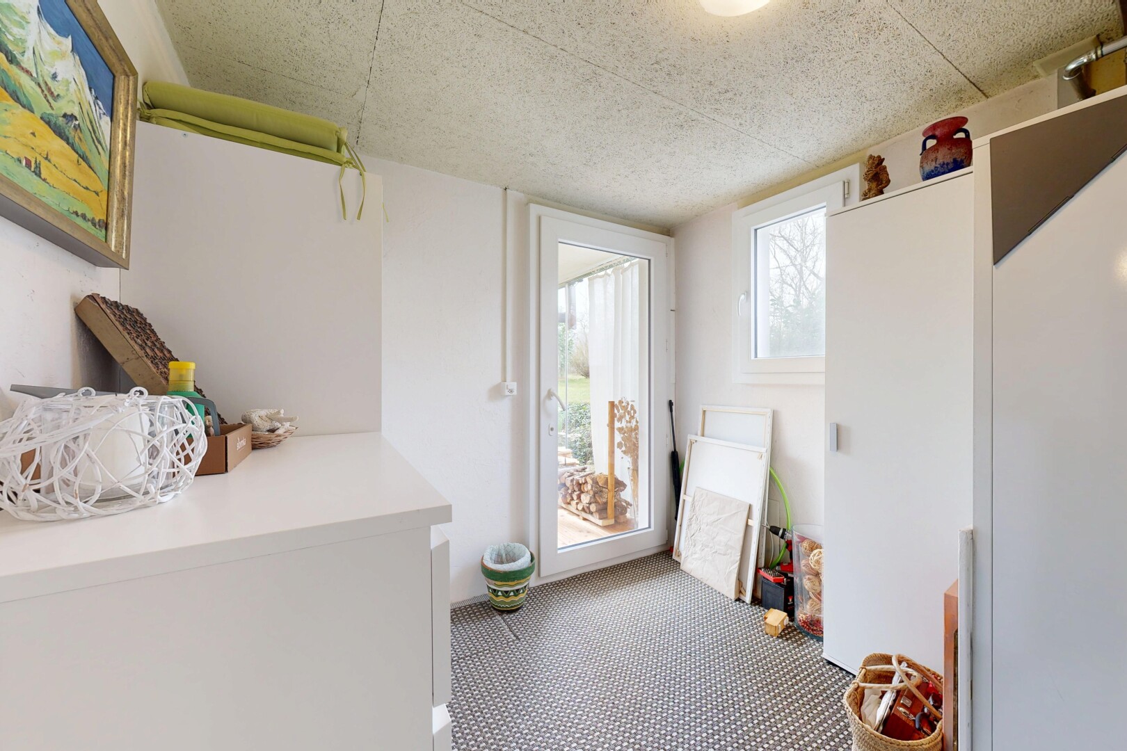 chambre avec lumière naturelle, natural light, inside property, cloison sèche, et drywall