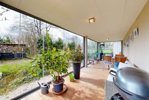 terrasse avec overcast et from property