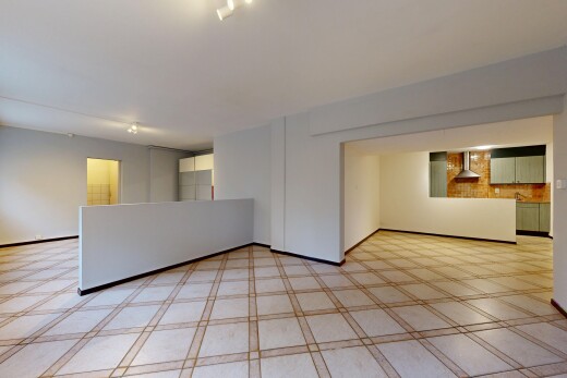 pièce vide avec sous-sol, drywall, cloison sèche, inside property, et light floor