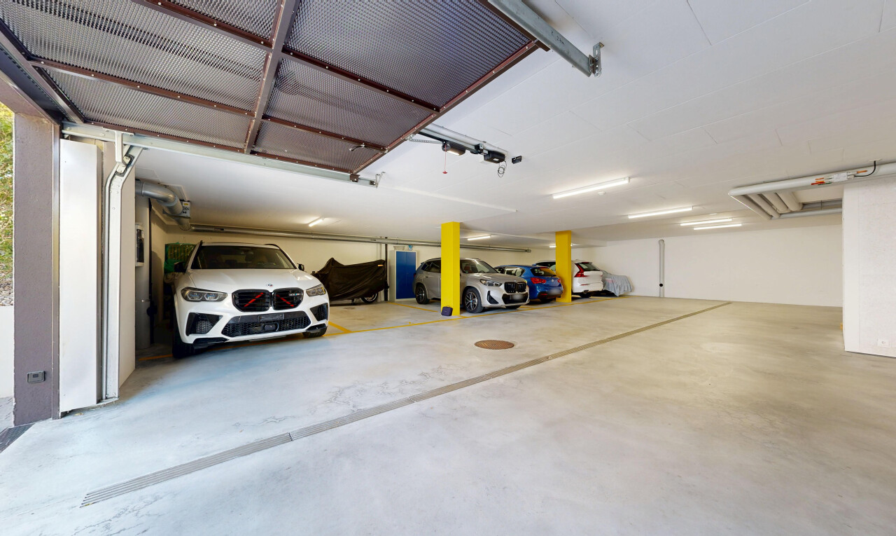 parking avec parking souterrain et inside property