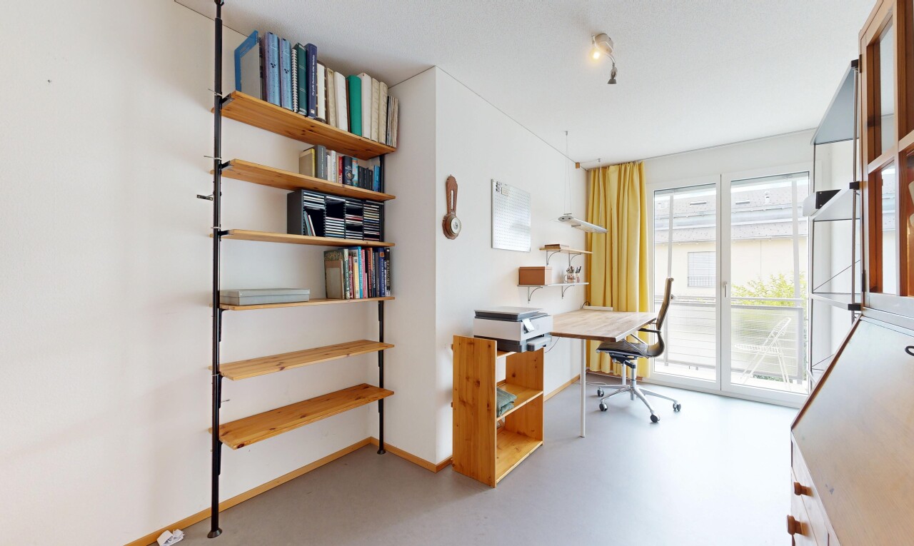 büro mit drywall, gipskartonwand, concrete floor, betonboden, und inside property