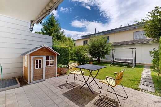 terrasse mit from property, terrasse, außenansicht, day time, und rasen