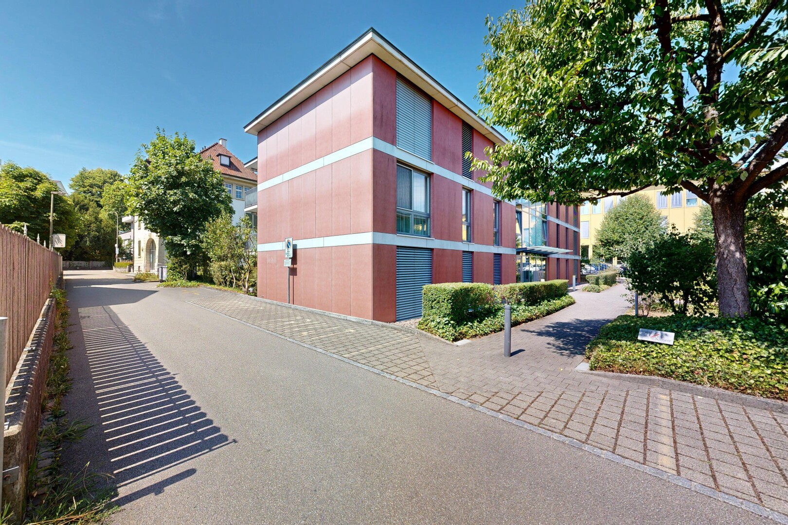 außenansicht mit day time und from community