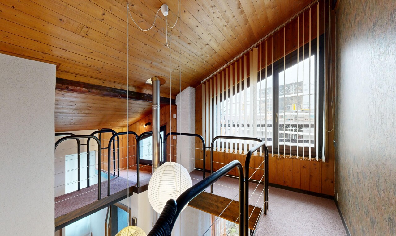 esszimmer mit wood ceiling, holzdecke, natural light, natürliches licht, und carpet