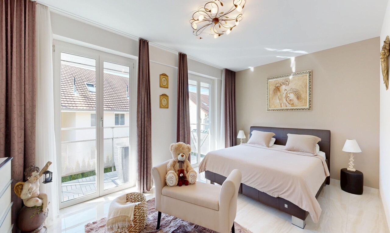 zimmer / schlafzimmer mit außenzugang, inside property, drywall, gipskartonwand, und natural light