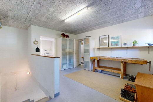 rezeption / lobby mit treppen, inside property, und obergeschoss-podest