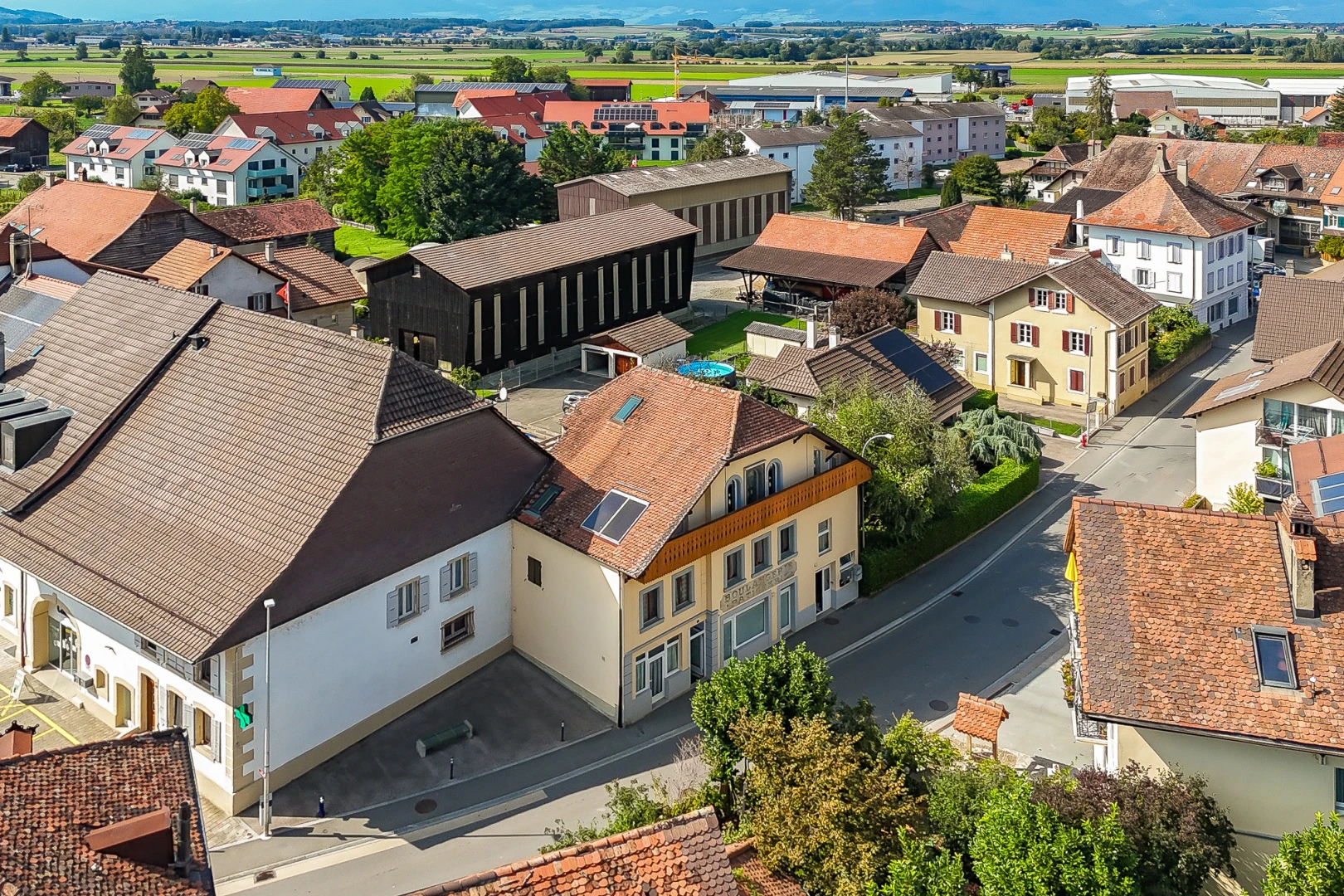 façade avec vue résidentielle