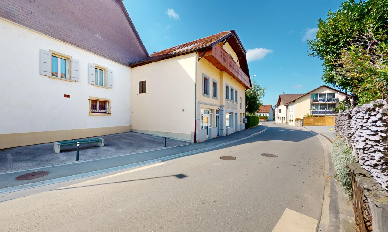 façade avec vue résidentielle